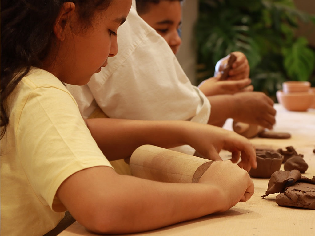 Clay On Creative (Kids Hand) ورشه البناء بالطين للأطفال